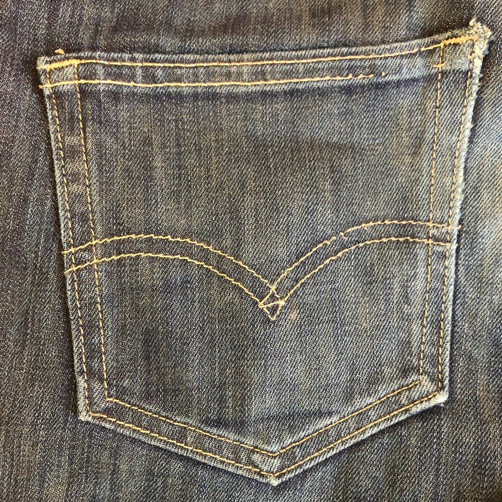 Levi’s 511 - Picture 2 of 4